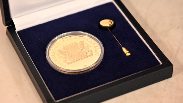 Mit der Medaille für besondere Verdienste um den Freistaat Bayern in Europa und der Welt, kurz Europa-Medaille, zeichnet der Staatsminister für Europaangelegenheiten und Internationales in der Staatskanzlei jedes Jahr Persönlichkeiten aus.