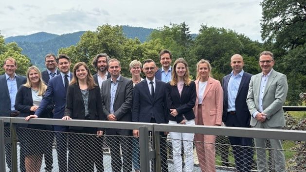 Gruppenfoto des 29. Lehrgangs für Verwaltungsführung.