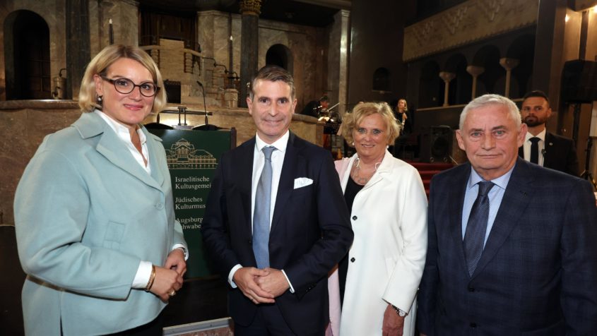 Augsburgs Oberbürgermeisterin Eva Weber, Europaminister Eric ...