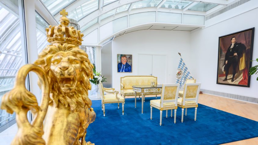 260211JOK119 Cropped