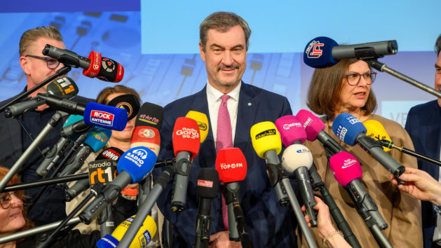 Ministerpräsident Dr. Markus Söder und Landtagspräsidentin Ilse Aigner beim Parlamentarischen Privatradio-Tag im Bayerischen Landtag.