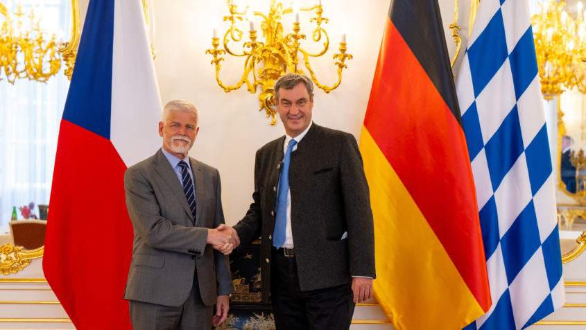Der tschechische Präsident Petr Pavel empfängt Ministerpräsident ...